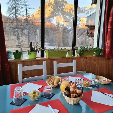 Auberge Des Aiguilles 3* Entraunes